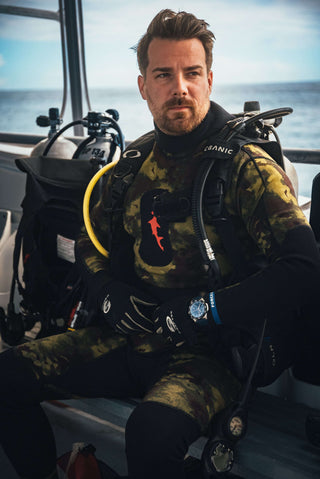 EdRhee_Luminox_ForceBlue_08_compressed_relative_080.jpg