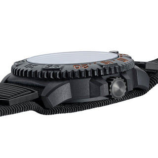 Navy SEAL Pirate's Limited Edition, 44 mm, Taucheruhr - 3051.PIR.LE	, Seitenansicht mit Krone und Armband