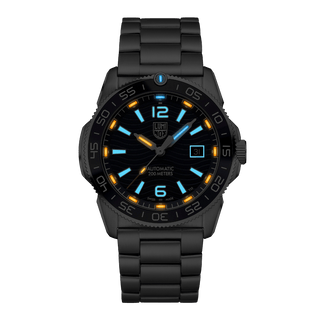 Pacific Diver Automatic, Midnight Mariner, 42 mm, Taucheruhr - 3104	, Nachtansicht mit grünen und orangenen Leuchtröhren