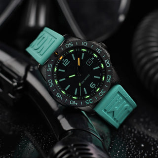 Pacific Diver, 44 mm, Dive Watch - 3124.N.SET	,UV Shot with green and orange light tubes