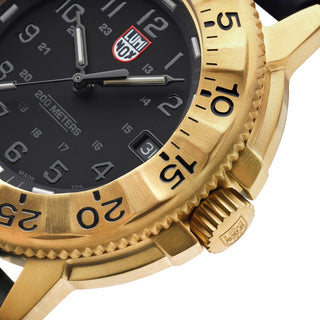 SEAL Foundation, 43 mm, Militäruhr / Taucheruhr - 3221.NSF, Detailansicht Ziffernblatt und Krone